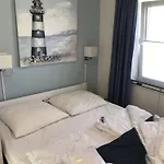 Strandhaus-appartment-rauchschwalbe * Fehmarnsund