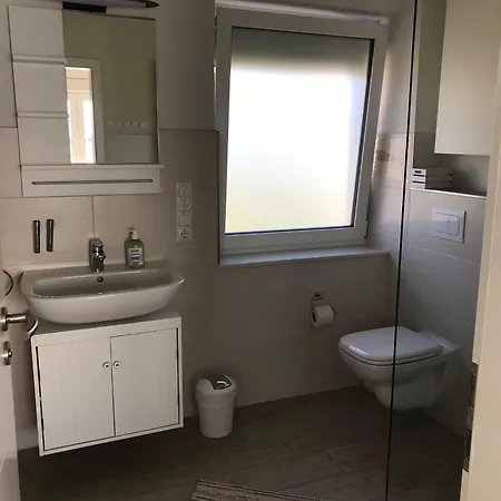 Strandhaus-appartment-rauchschwalbe *