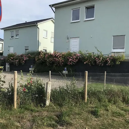 Strandhaus-Appartement-Rauchschwalbe-Og Fehmarnsund